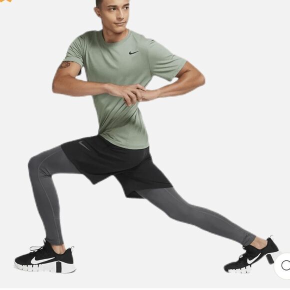 Men’s Nike Pro Warm Tights in Gray and Black Size Small - Picture 3 of 13
